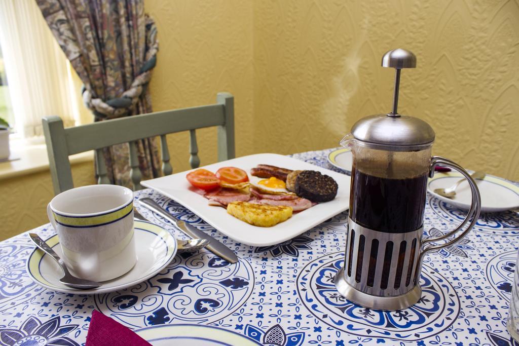 Eagle Heights Bed & Breakfast เอนนิสโครน ภายนอก รูปภาพ