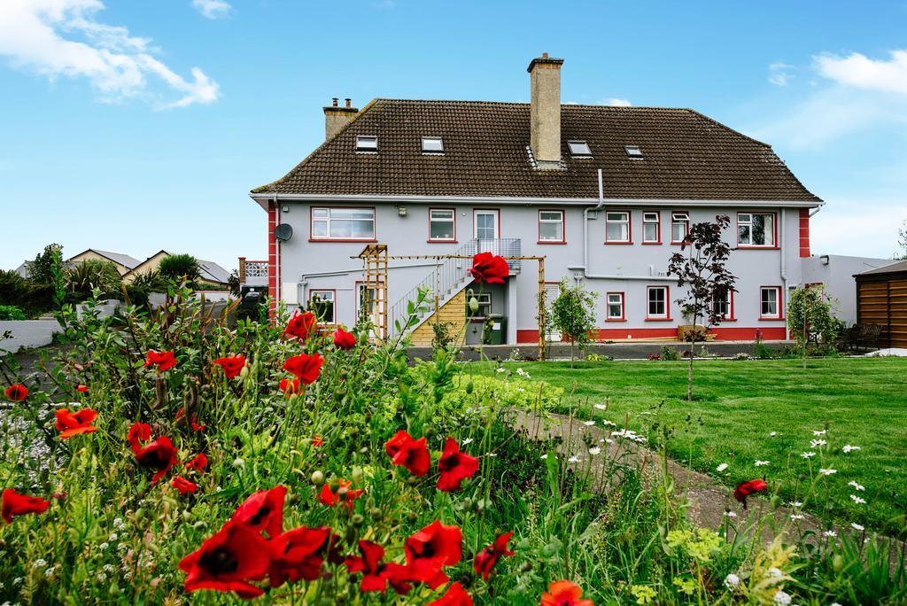 Eagle Heights Bed & Breakfast เอนนิสโครน ภายนอก รูปภาพ
