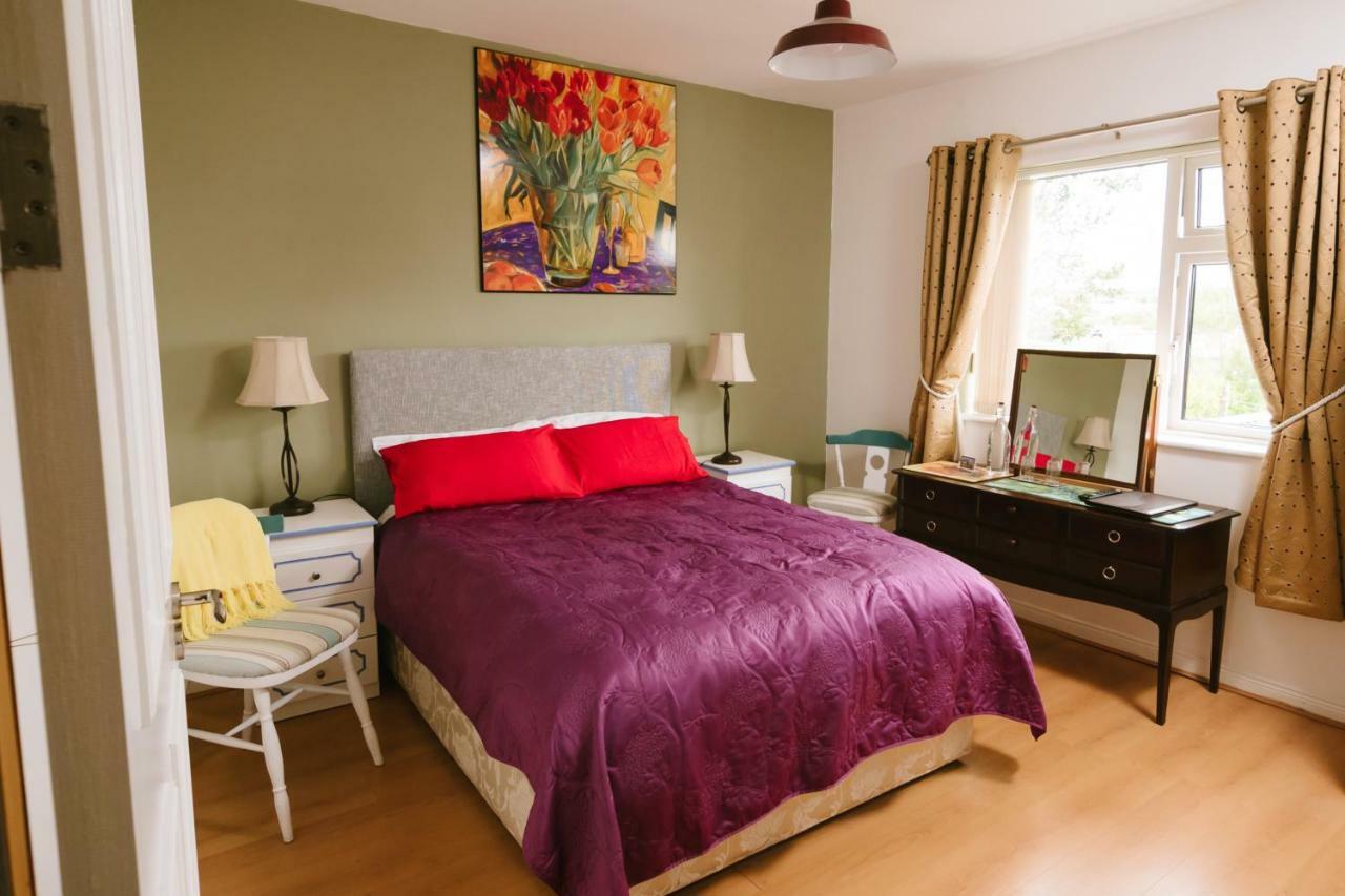 Eagle Heights Bed & Breakfast เอนนิสโครน ภายนอก รูปภาพ