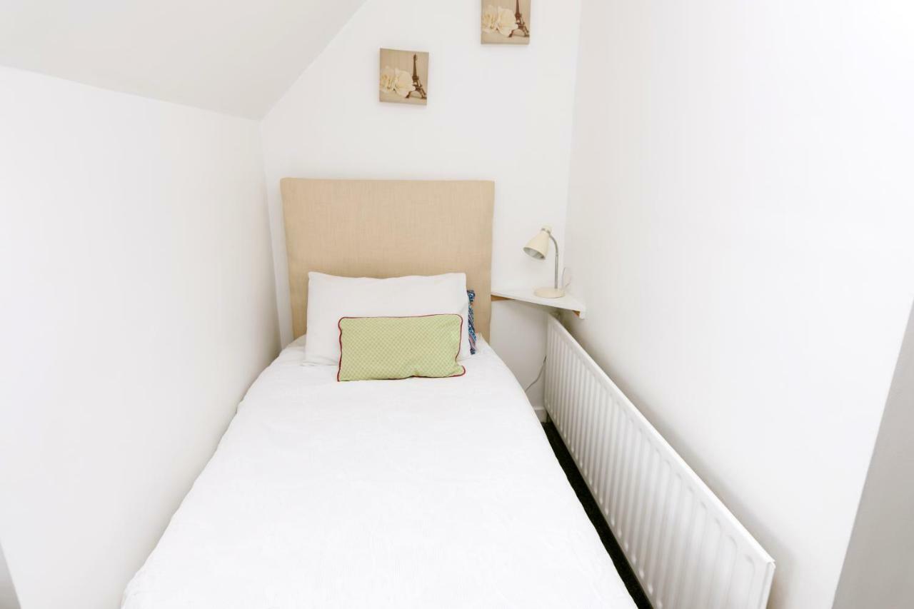 Eagle Heights Bed & Breakfast เอนนิสโครน ภายนอก รูปภาพ