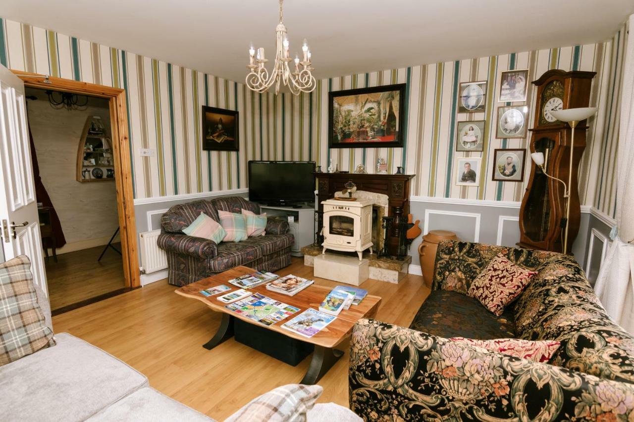 Eagle Heights Bed & Breakfast เอนนิสโครน ภายนอก รูปภาพ