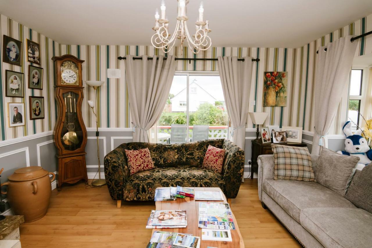 Eagle Heights Bed & Breakfast เอนนิสโครน ภายนอก รูปภาพ