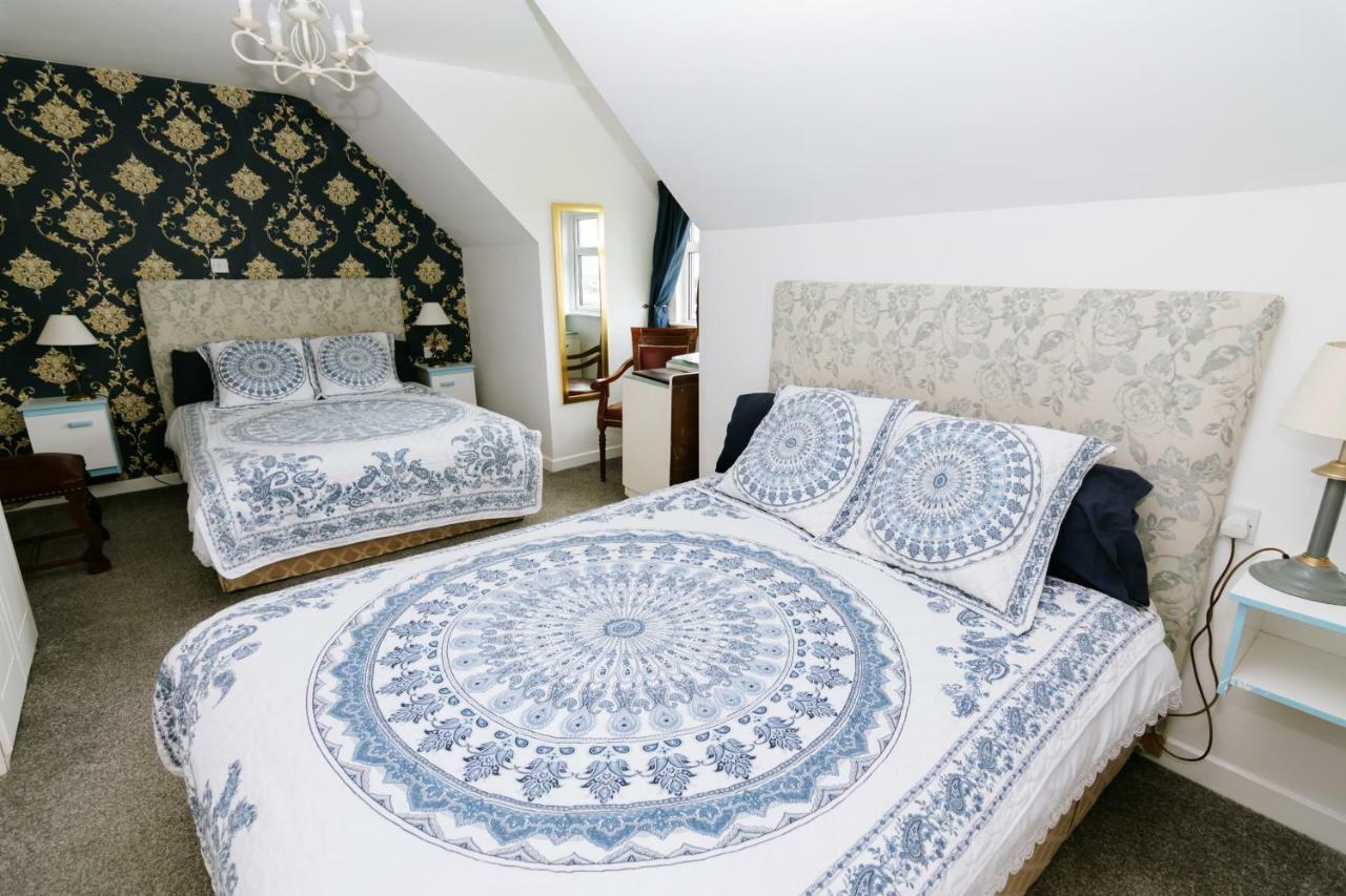 Eagle Heights Bed & Breakfast เอนนิสโครน ภายนอก รูปภาพ